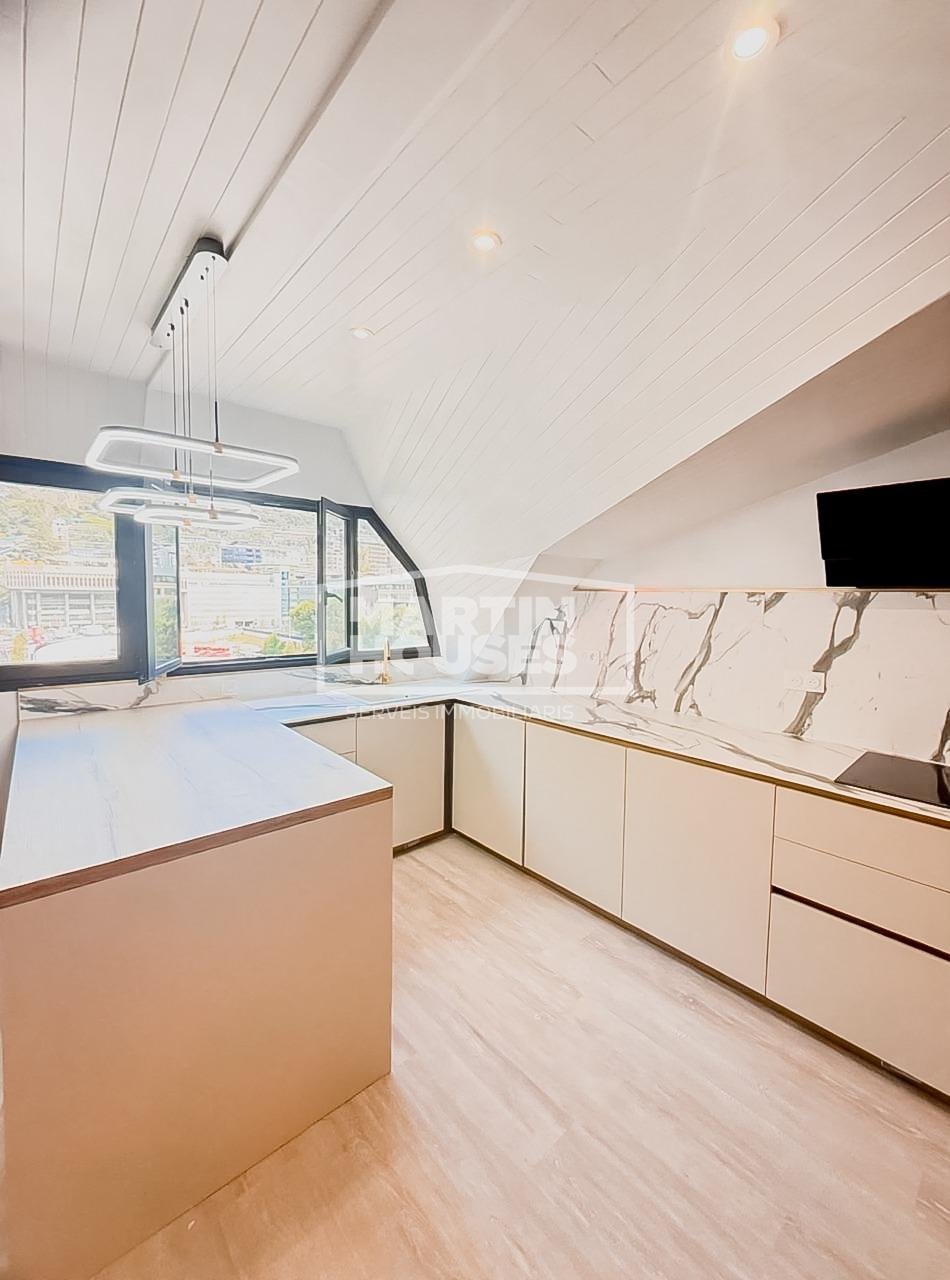 3-bedroom penthouse for sale in Andorra la Vella · 3 of 60
