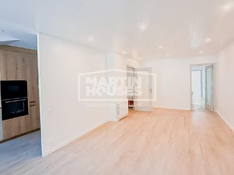 3-bedroom penthouse for sale in Andorra la Vella · 2 of 3