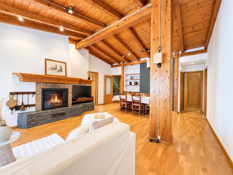 3-bedroom penthouse for sale in Les Bons, Encamp · 2 of 49