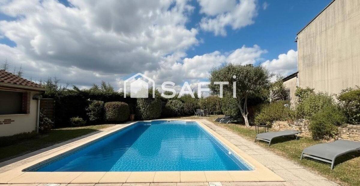 Maison à vendre, 134m², Clermont-le-Fort