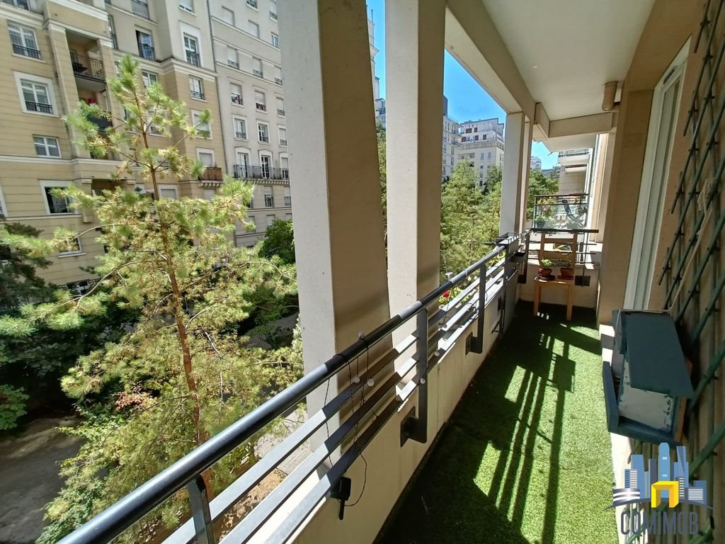 Appartement à louer, 82m², Courbevoie