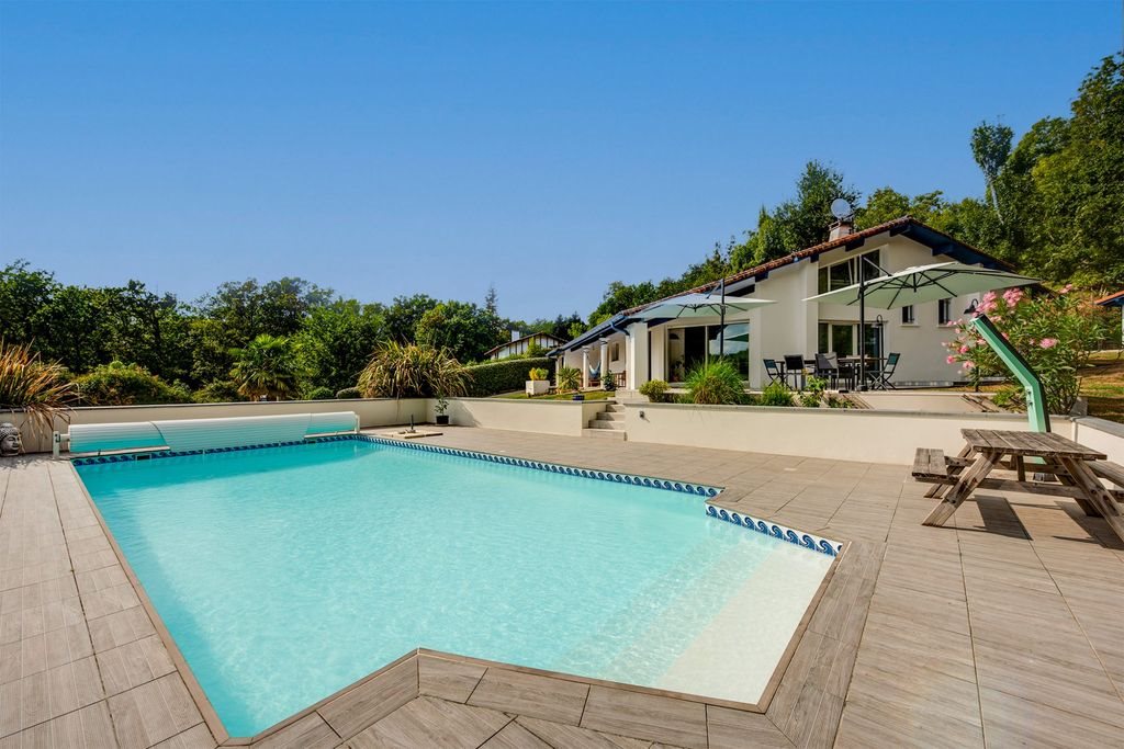 Maison à vendre, 156m², Saint-Pierre-d'Irube