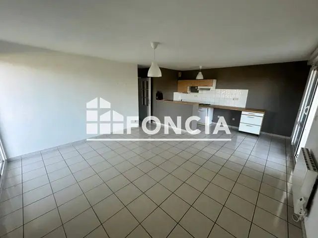 Appartement à louer, 63m², Chalezeule