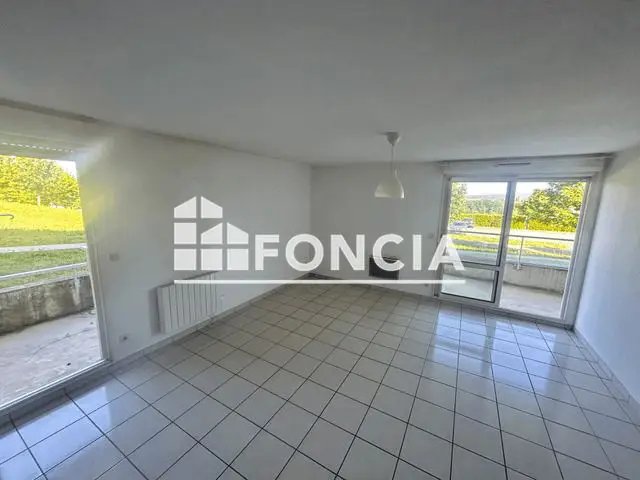 Appartement à louer, 63m², Chalezeule