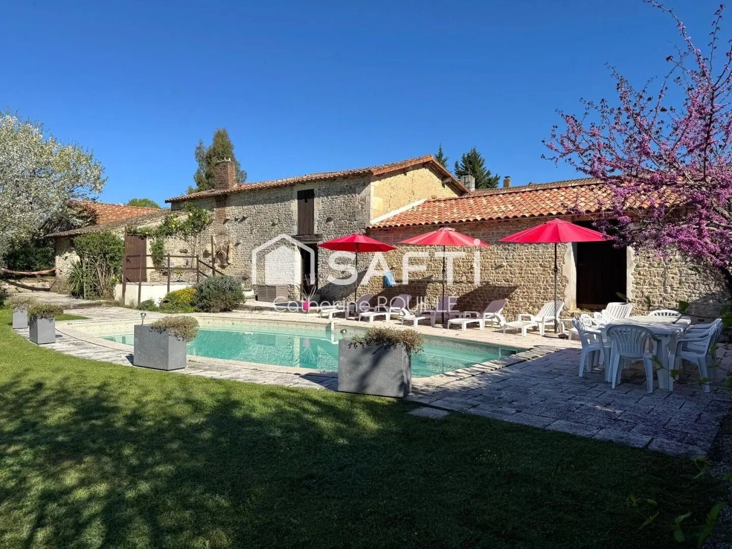 Maison à vendre, 223m², Saint-Christophe-sur-Roc