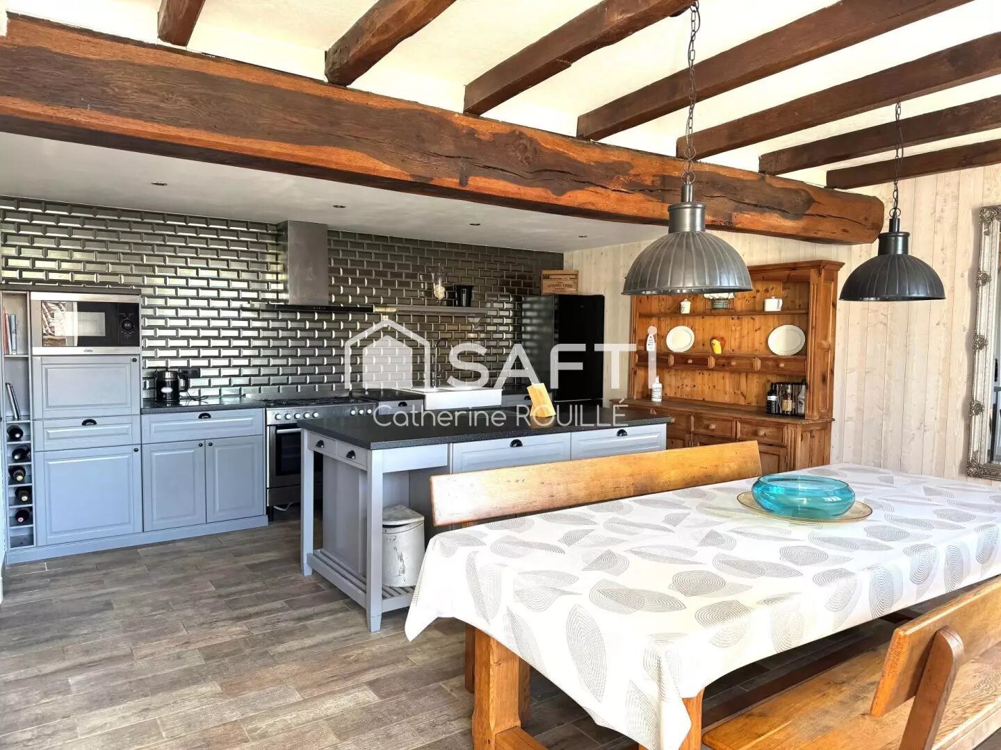 Maison à vendre, 223m², Saint-Christophe-sur-Roc