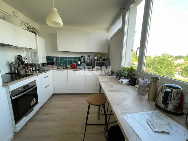 Appartement à vendre, 72m², Carbon-Blanc