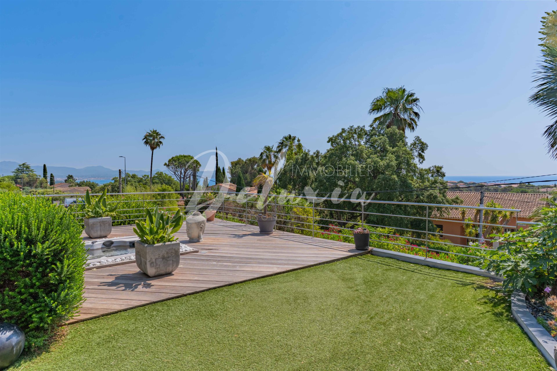 Maison à vendre, 301m², Fréjus