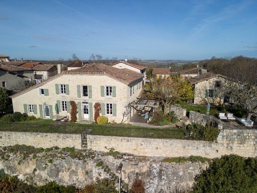 Maison 8 pièces 280 m² · à Mauvezin · 280 m² · 590 000 €