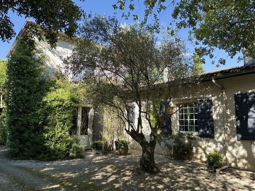 Maison 6 pièces 141 m² · à Condom · 141 m² · 320 000 €