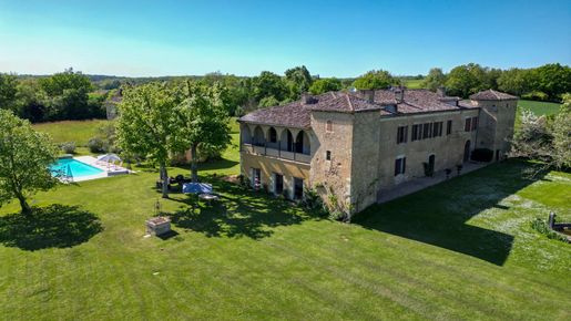 Maison 20 pièces 600 m² · à Lectoure · 600 m² · 1 470 000 €