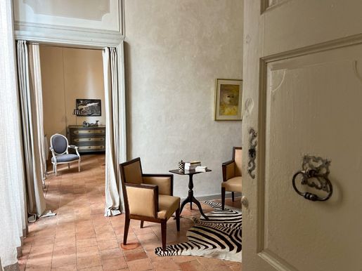 Maison 11 pièces 250 m² · à Lectoure · 250 m² · 435 000 €