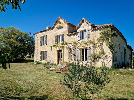 Maison 8 pièces 250 m² · à Condom · 250 m² · 530 000 €