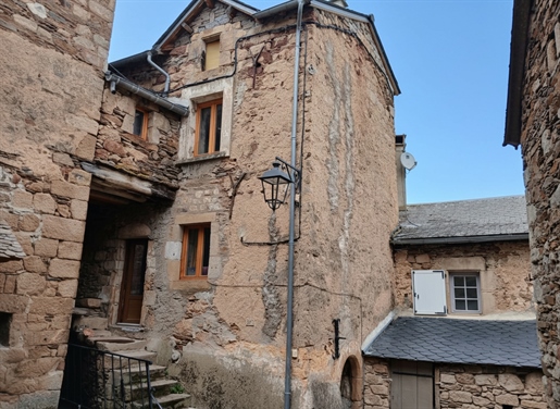 Maison 3 pièces 60 m² · à Castelnau-Pégayrols · 60 m² · 51 000 €