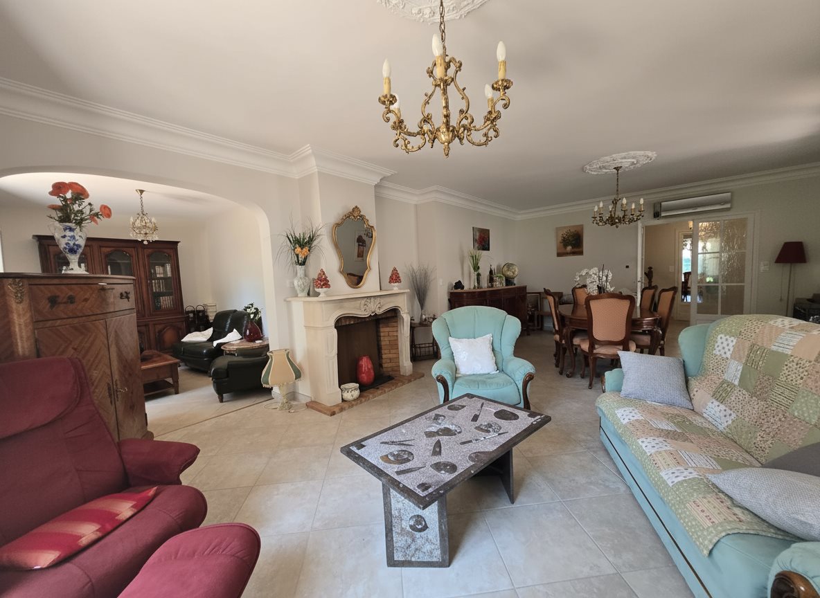 Maison à vendre, 254m², Saint-Mayme-de-Péreyrol