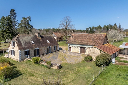 Maison 5 pièces 140 m² · à Saint-Geyrac · 140 m² · 344 000 €