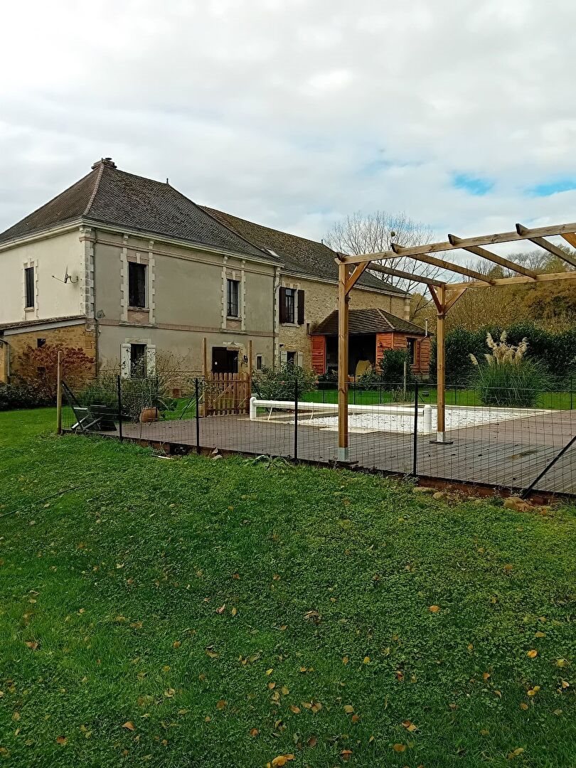 Maison à vendre, 348m², Saint-Médard-d'Excideuil