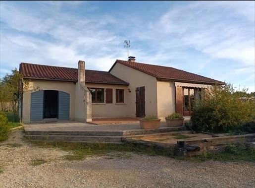 Maison 5 pièces 108 m² · à Notre-Dame-de-Sanilhac · 108 m² · 185 000 €