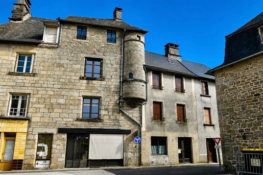 10 pièces 281 m² · à Treignac · 281 m² · 265 000 €