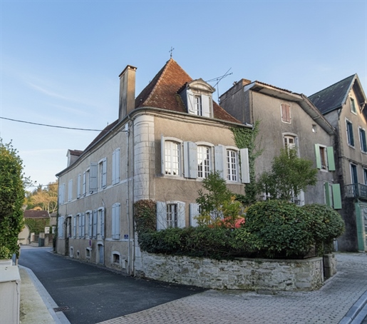 Maison 12 pièces 300 m² · à Salies-de-Béarn · 300 m² · 349 000 €