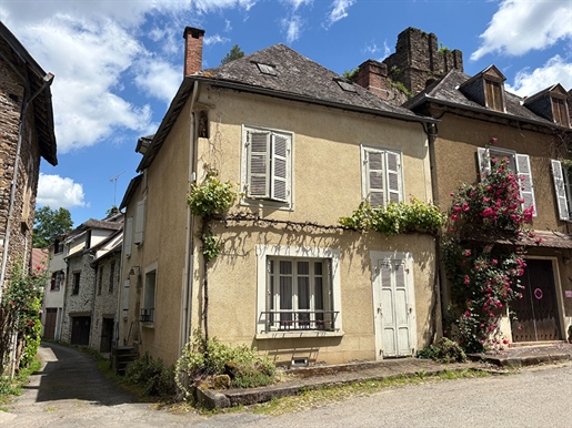 Maison 6 pièces 136 m² · à Ségur-le-Château · 136 m² · 128 000 €