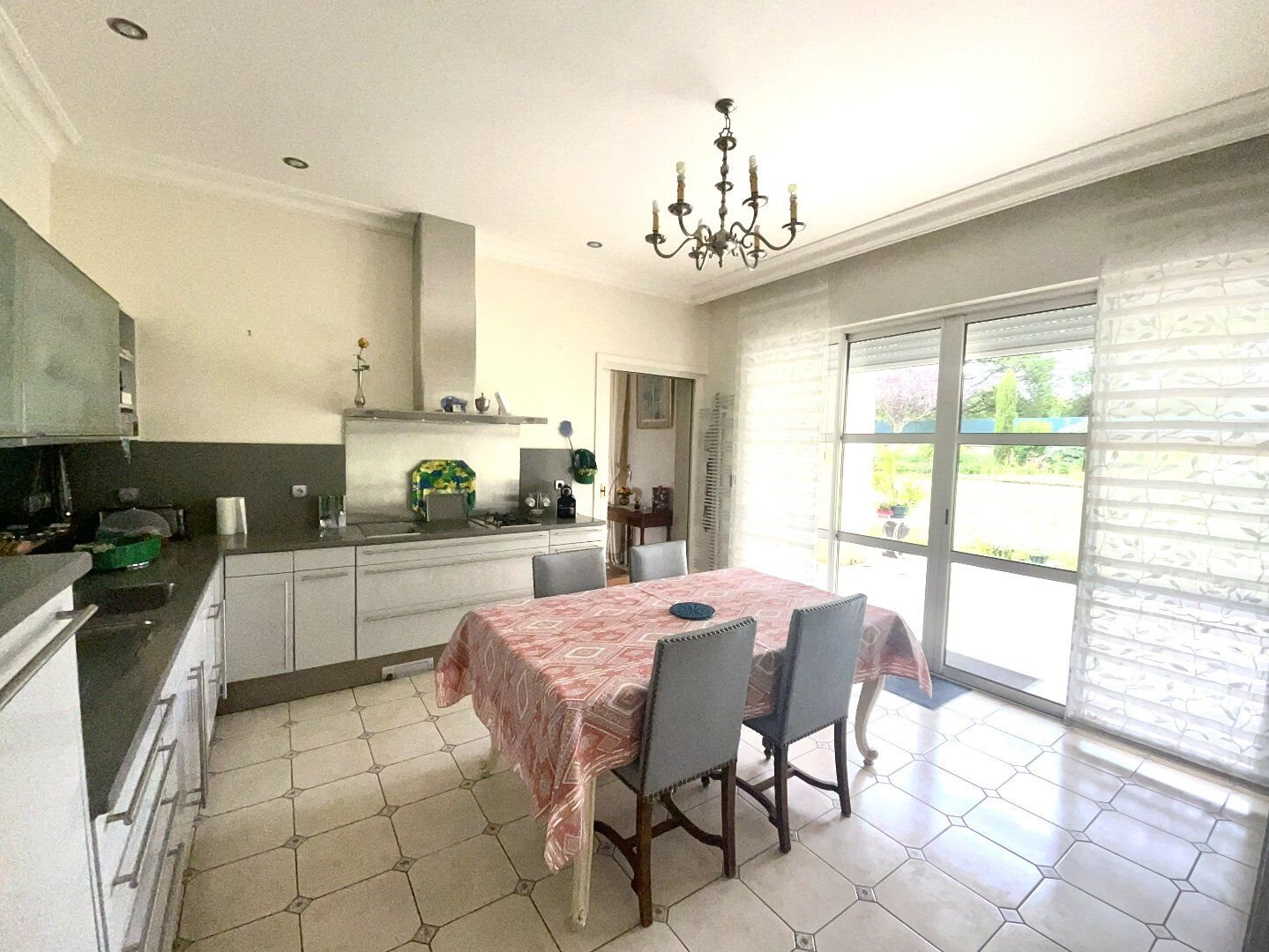 Maison à vendre, 247m², Terrasson-Lavilledieu