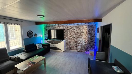 Maison 10 pièces 255 m² · à Quillan · 255 m² · 210 000 €