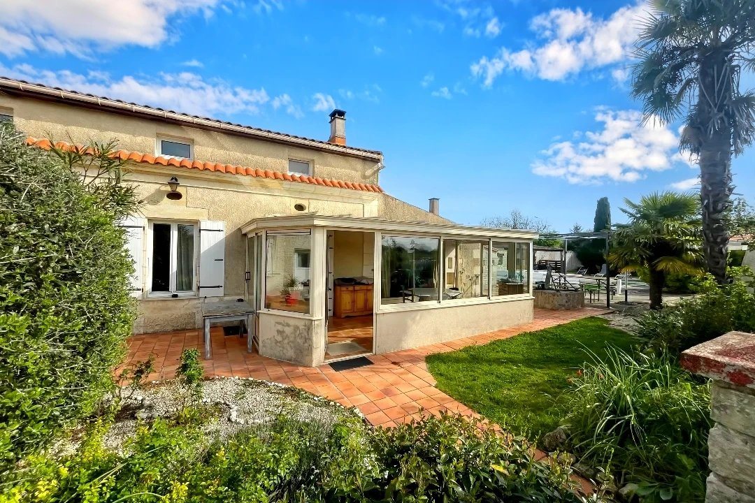Maison à vendre, 185m², Trizay
