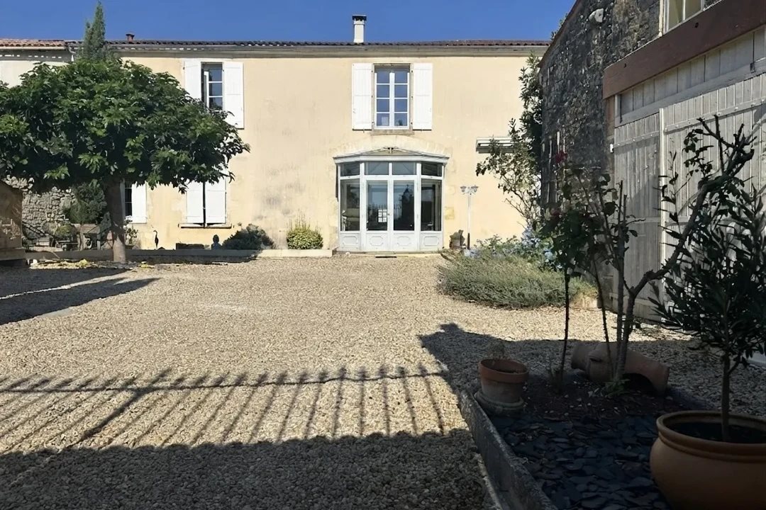 Maison à vendre, 264m², Bignay
