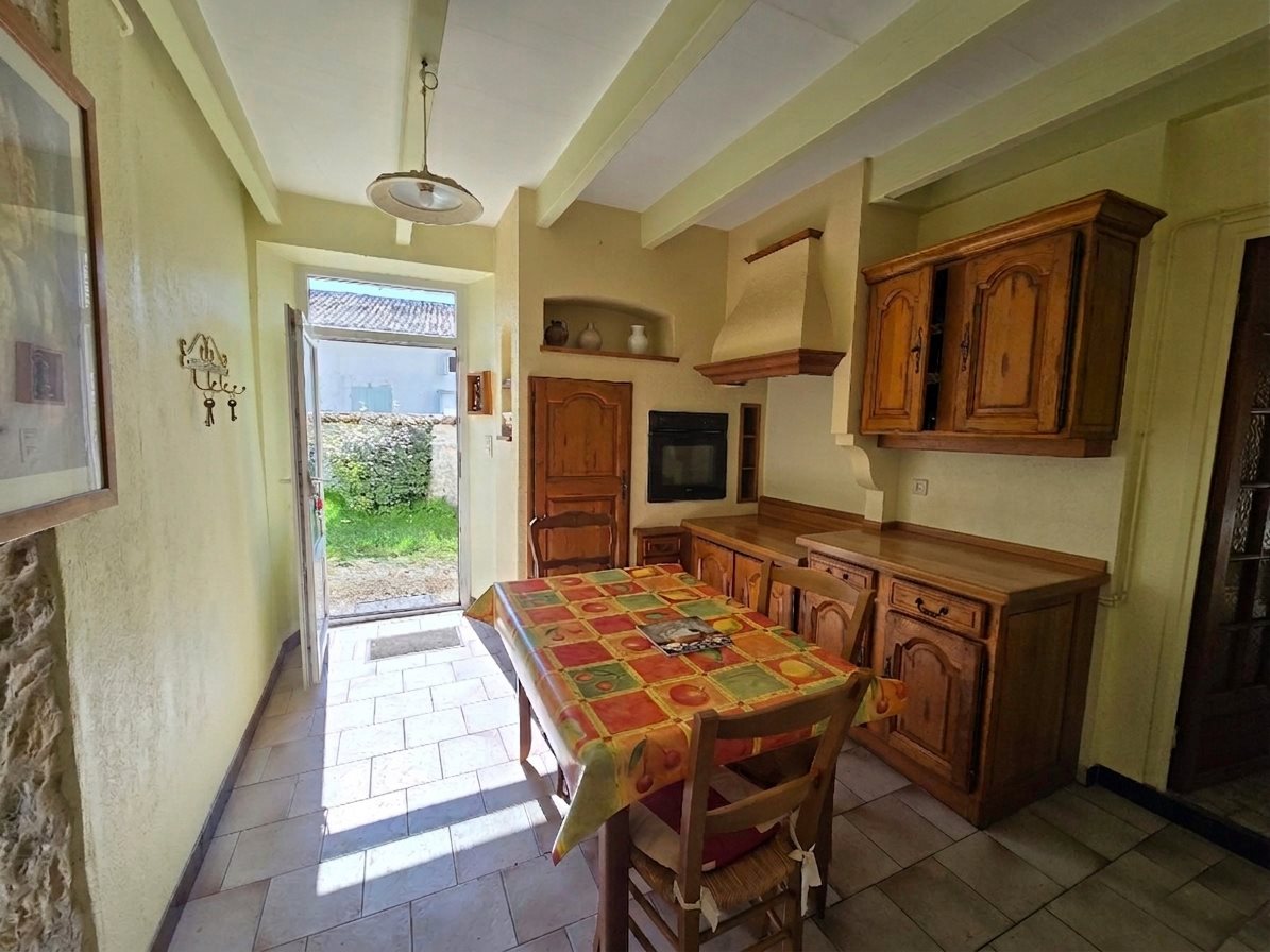 Maison à vendre, 125m², Lozay