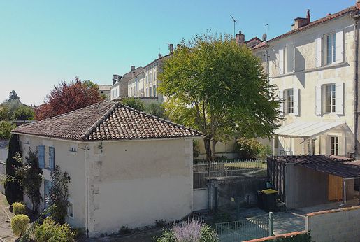 Maison 6 pièces 171 m² · à Montmoreau · 171 m² · 143 000 €