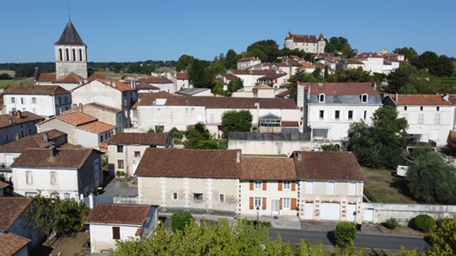 Maison 4 pièces 76 m² · à Montmoreau · 76 m² · 78 500 €