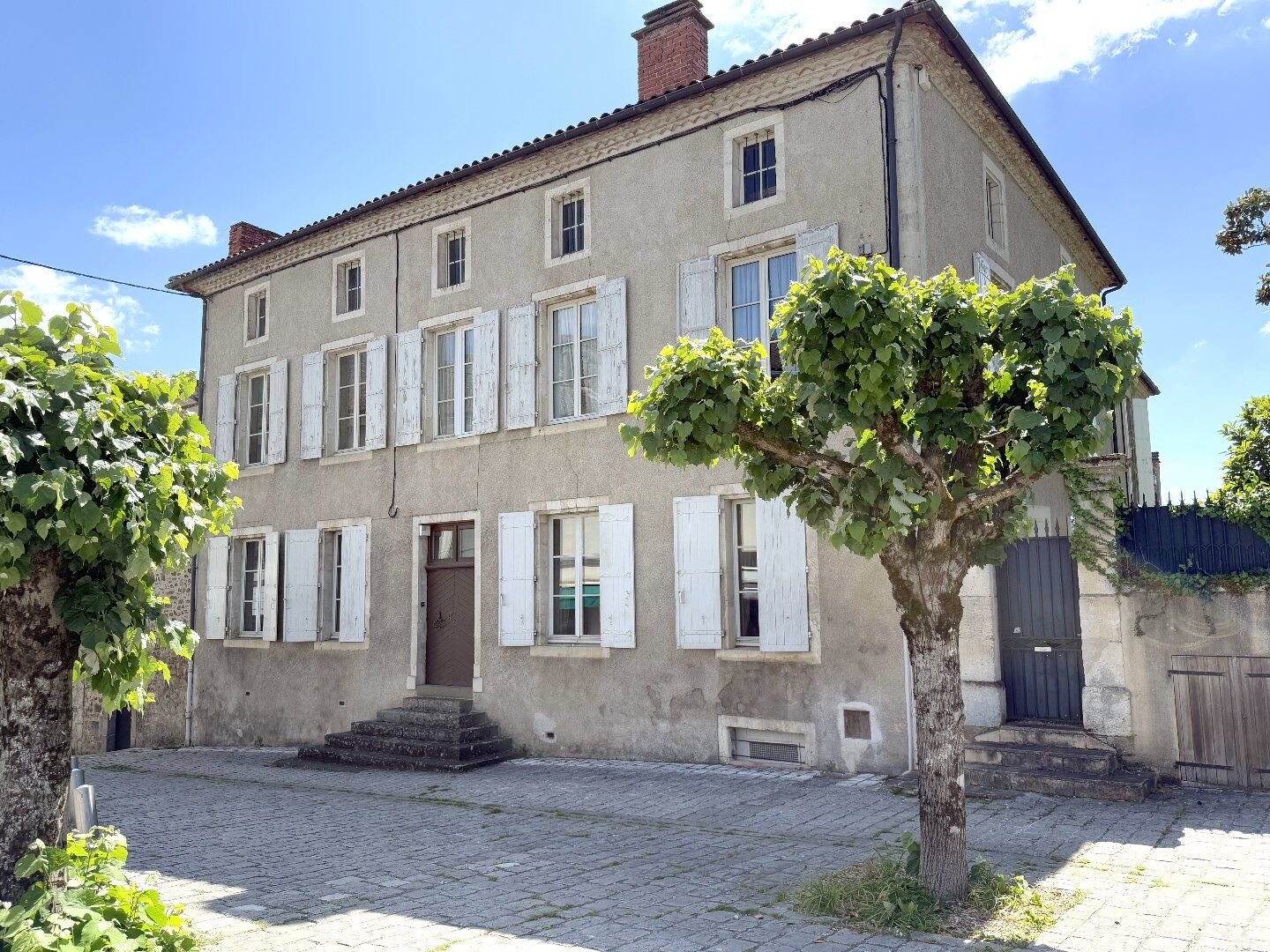 Maison à vendre, 372m², Nontron