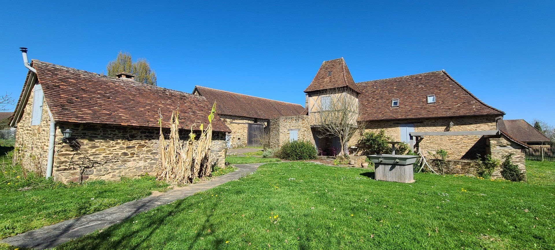 Maison à vendre, 154m², Saint-Yrieix-la-Perche