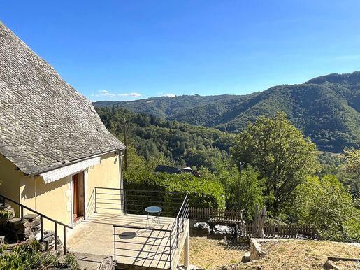 Maison 6 pièces 137 m² · à Entraygues-sur-Truyère · 137 m² · 291 500 €