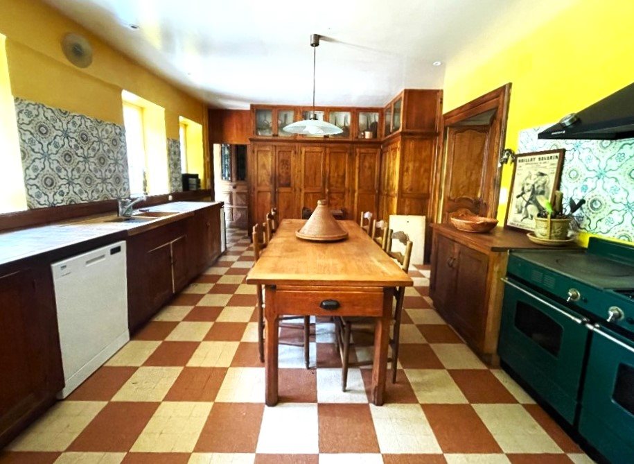Maison à vendre, 372m², Chaudes-Aigues