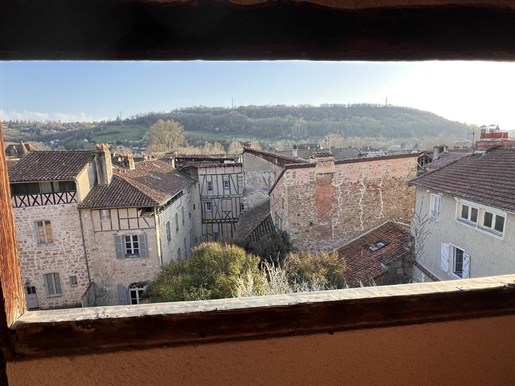 Maison 8 pièces 205 m² · à Figeac · 205 m² · 383 250 €