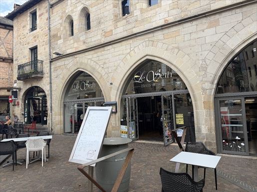 Local commercial 5 pièces 180 m² · à Figeac · 180 m² · 320 000 €
