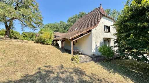 Maison 6 pièces 100 m² · à Frontenac · 100 m² · 142 000 €