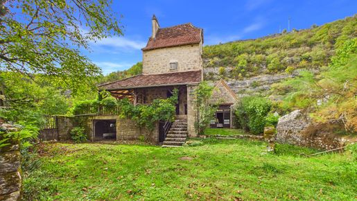 Maison 6 pièces 160 m² · à Espagnac-Sainte-Eulalie · 160 m² · 174 000 €