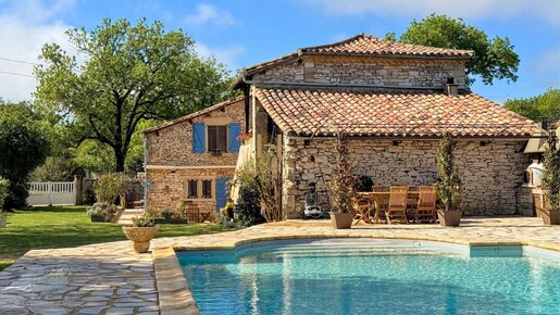 Maison 5 pièces 244 m² · à Saint-Antonin-Noble-Val · 244 m² · 499 000 €