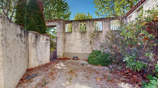 Appartement 4 pièces 90 m² · à Pernes-les-Fontaines · 90 m² · 208 000 €