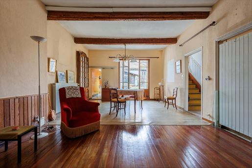 Maison 4 pièces 175 m² · à Pernes-les-Fontaines · 175 m² · 379 600 €