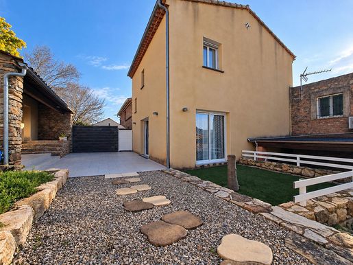 Maison 83 m² · à Pierrerue · 83 m² · 250 000 €