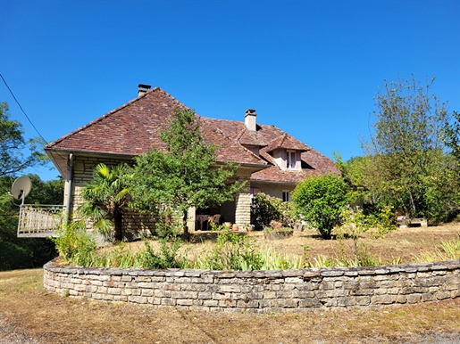 Maison 10 pièces 200 m² · à Vailhourles · 200 m² · 249 000 €