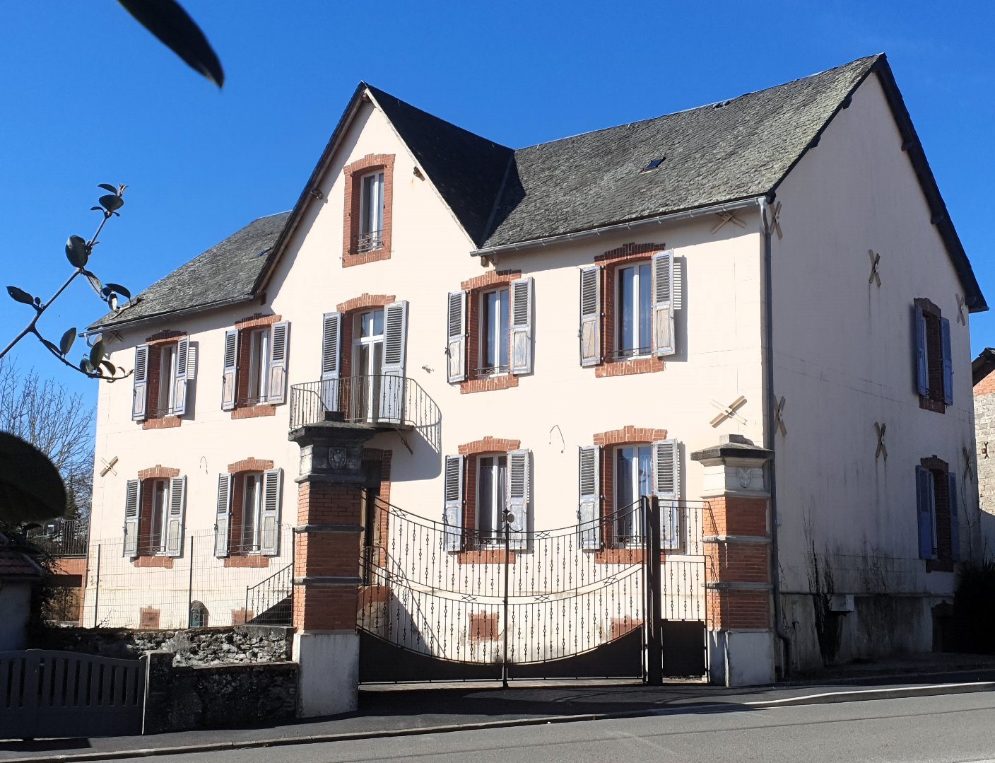 Maison à vendre, 311m², La Salvetat-Peyralès