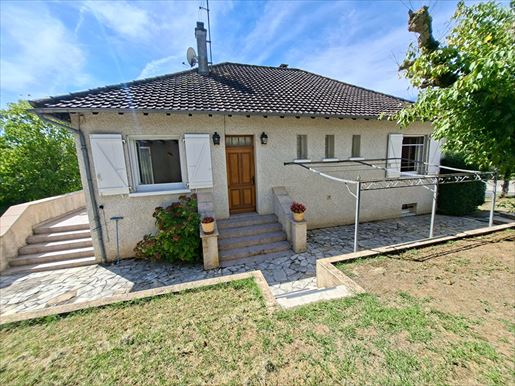 Maison 4 pièces 125 m² · à Saint-Laurent-les-Tours · 125 m² · 239 000 €
