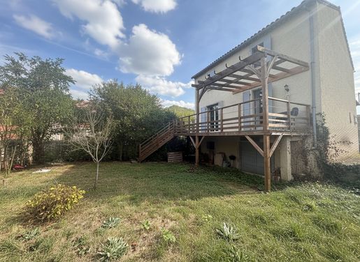 Maison 5 pièces 140 m² · à Douelle · 140 m² · 244 000 €