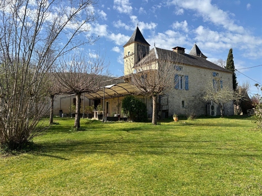 Maison 22 pièces 510 m² · à Léobard · 510 m² · 720 000 €
