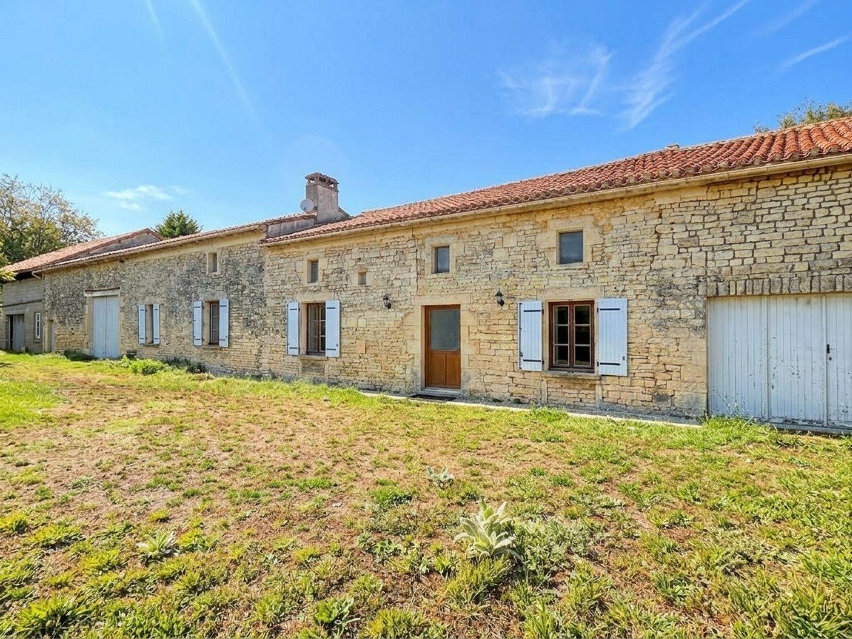 Maison à vendre, 140m², Salles-de-Villefagnan